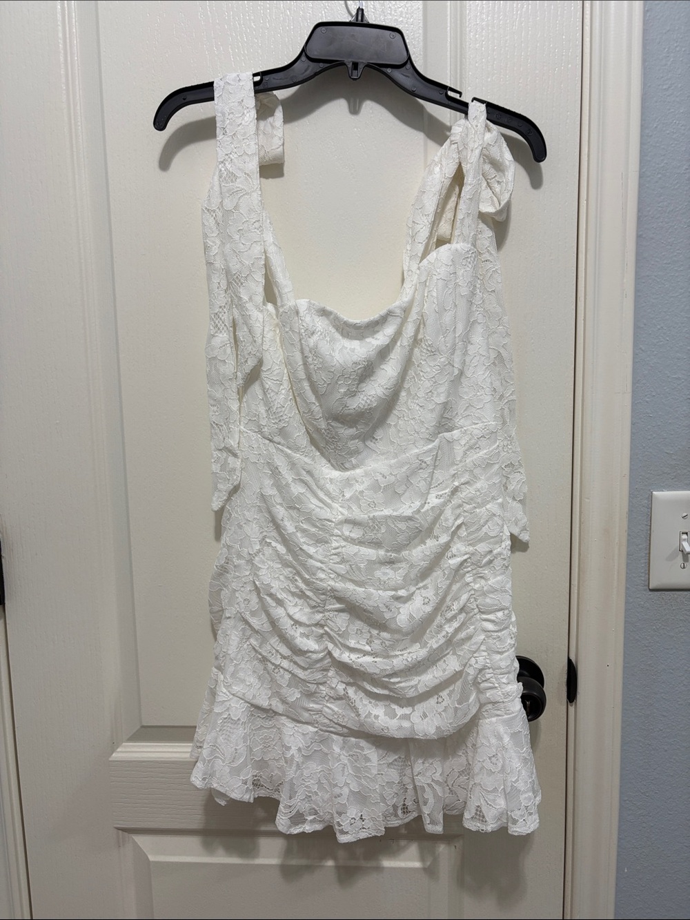 White Lace Tie-Shoulder Ruched Mini Dress - Women